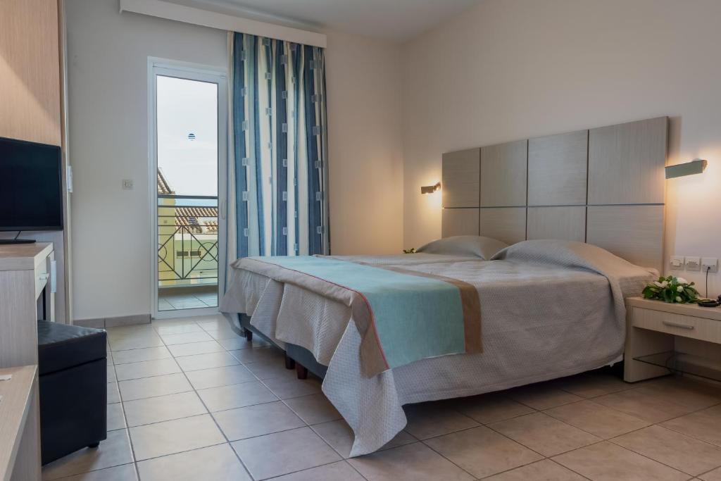 Mareblue Beach Corfu Resort